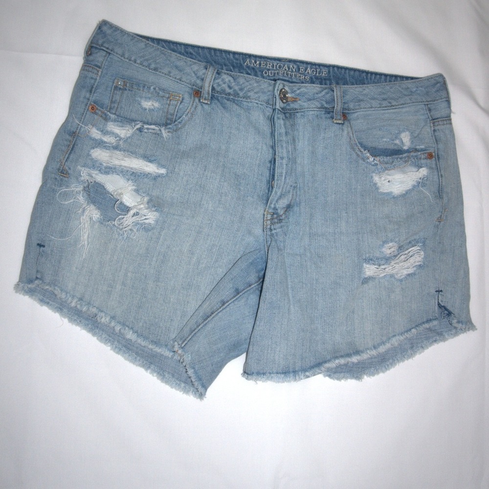 American Eagle Size 16 Light Wash Denim Distressed Cut Off Jean Shorts